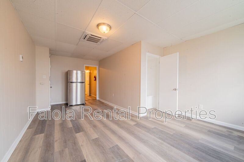 112 High St N #B4 - Photo 3 of 5