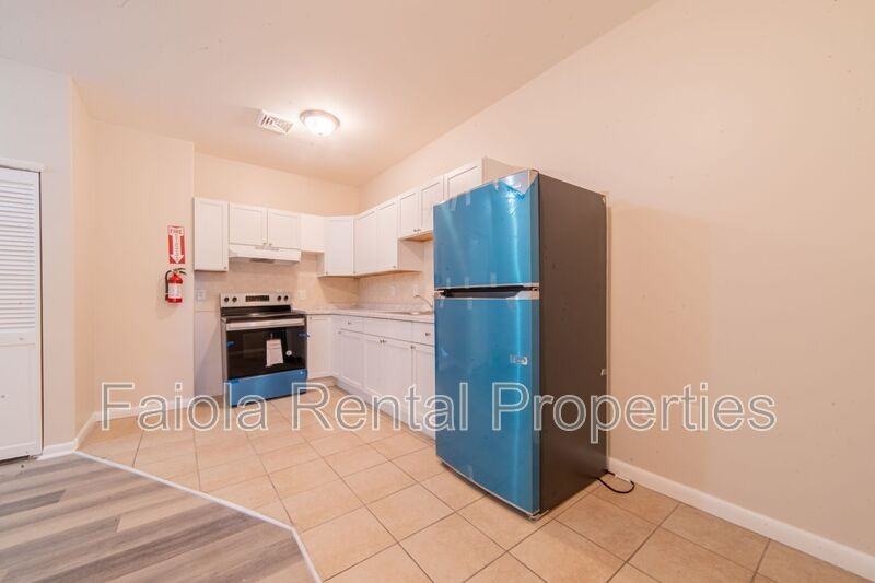 112 High St N #C4 - Photo 4 of 7