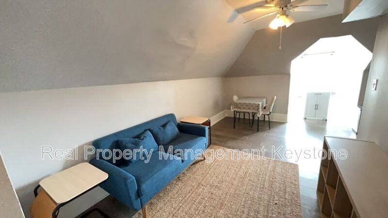 923 Chislett St #3 - Photo 7 of 23