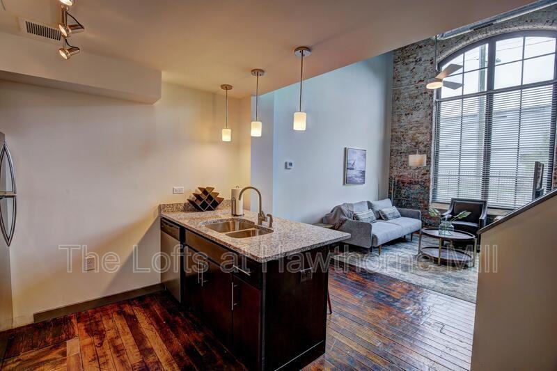 1101 Hawthorne Ln #255 - Photo 4 of 8