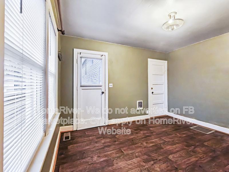 2404 E Diamond Ave #B - Photo 4 of 22