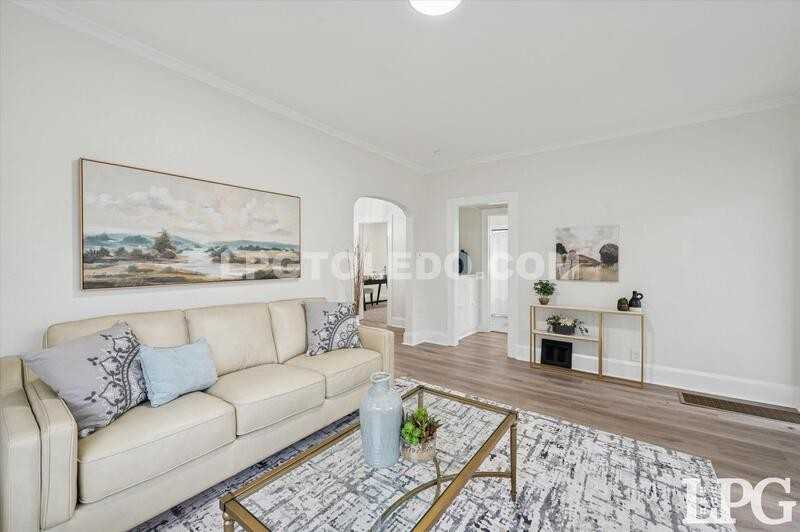 4113 Packard Rd - Photo 5 of 34