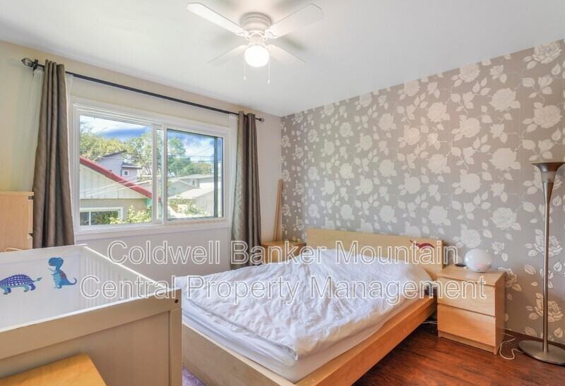 11628 91 St Nw - Photo 6 of 9