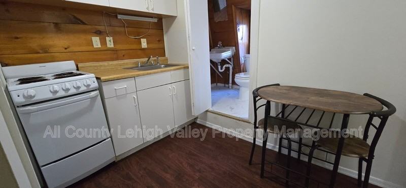 51 S 5th St - Photo 2 of 6