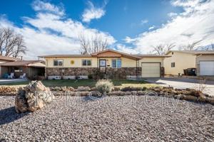 featured image of 61 University Cir