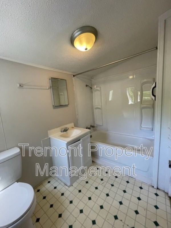 7 Franklin Pl #1 - Photo 5 of 10