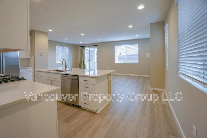 721 Nw 178th Way - Photo 5 of 35