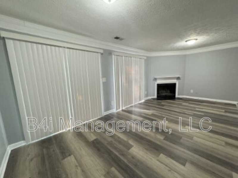 2039 Marbut Trce - Photo 6 of 18