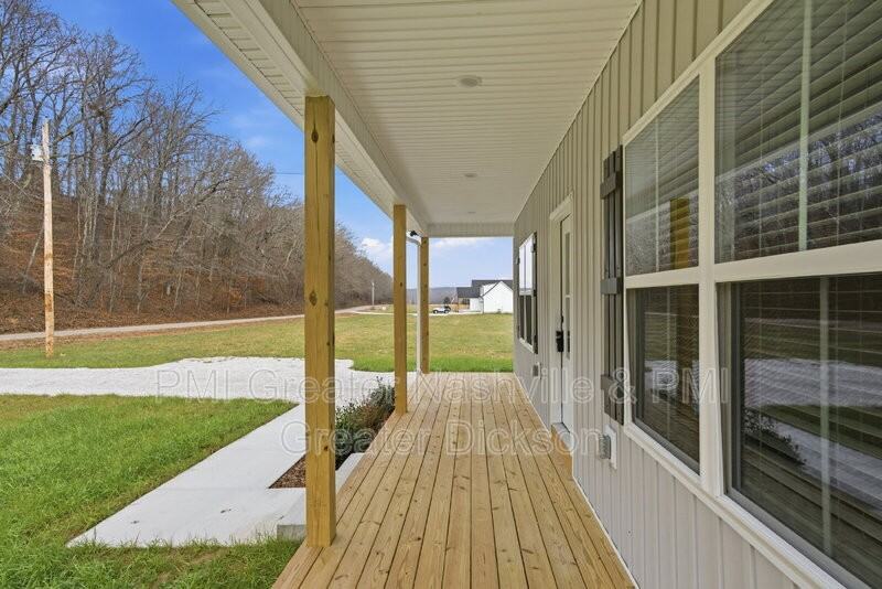 1572 Gilliam Hollow Rd - Photo 6 of 37