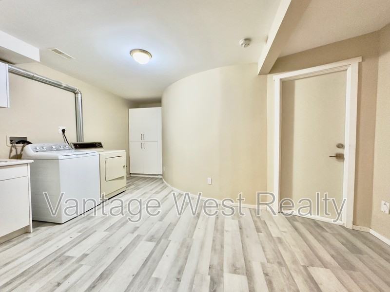 2189 Capistrano Dr #B - Photo 3 of 13