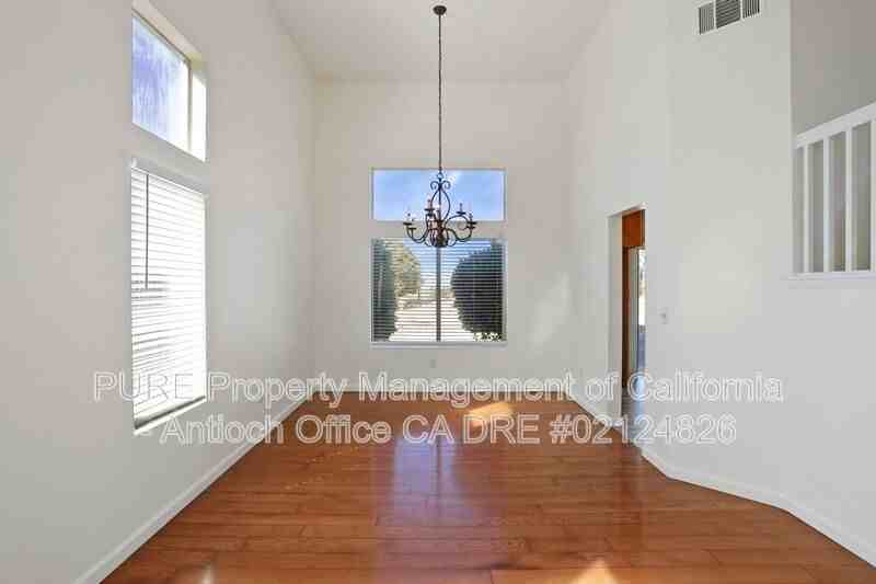 2304 Yorkshire Ct - Photo 5 of 50