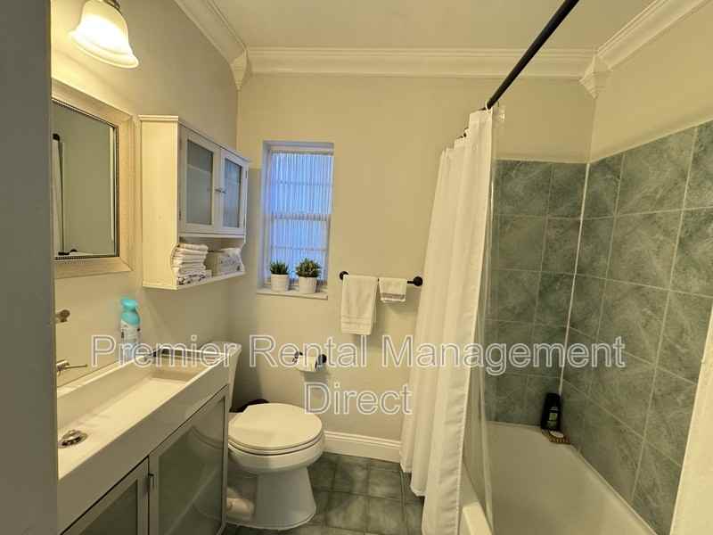 406 Sw 7th St - Photo 5 of 27