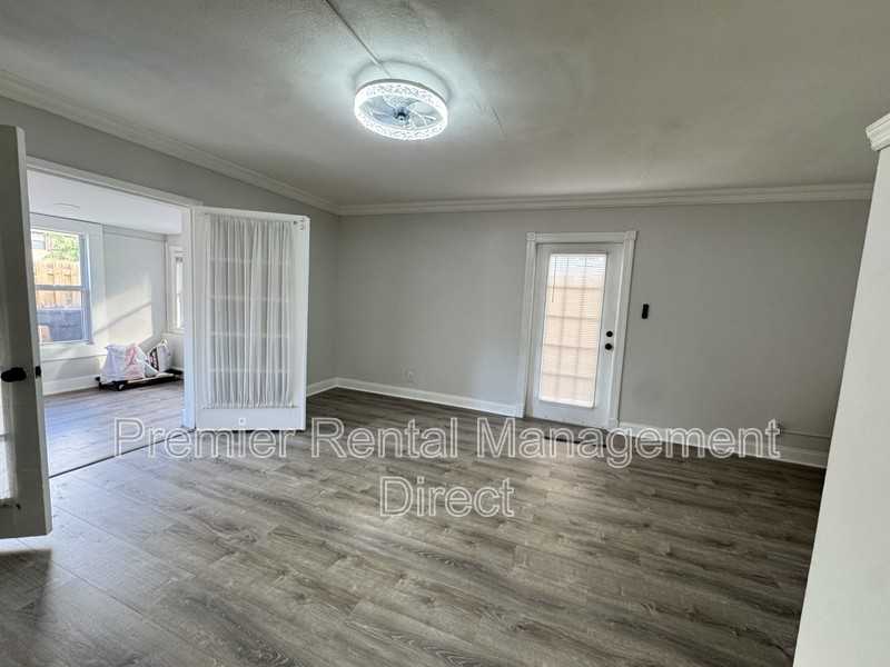 406 Sw 7th St - Photo 7 of 27