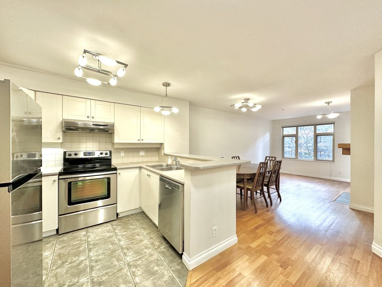 18 Smokey Smith Place - Photo 3 of 16