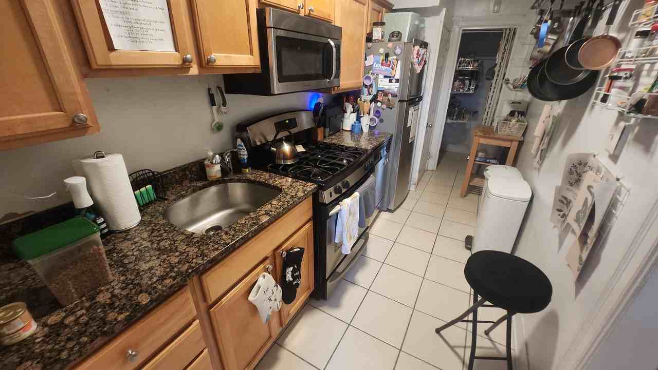 1425 Parkwood Place Northwest - Photo 7 of 16