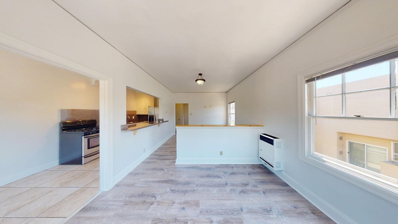 2410 Dwight Way - Photo 6 of 33