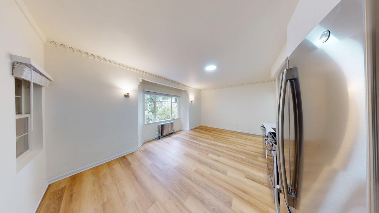 2363 Le Conte Avenue - Photo 2 of 13