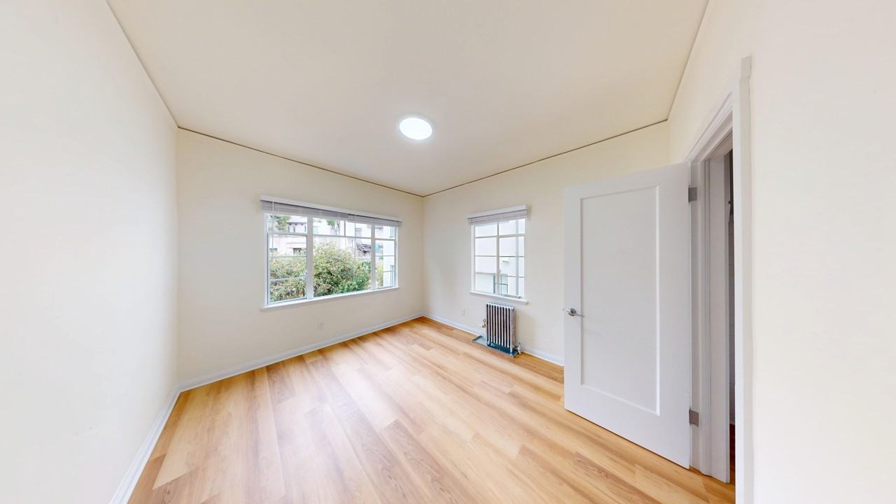 2363 Le Conte Avenue - Photo 3 of 13