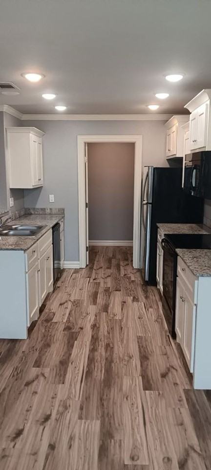 9004 Chanel Pl - Photo 2 of 12