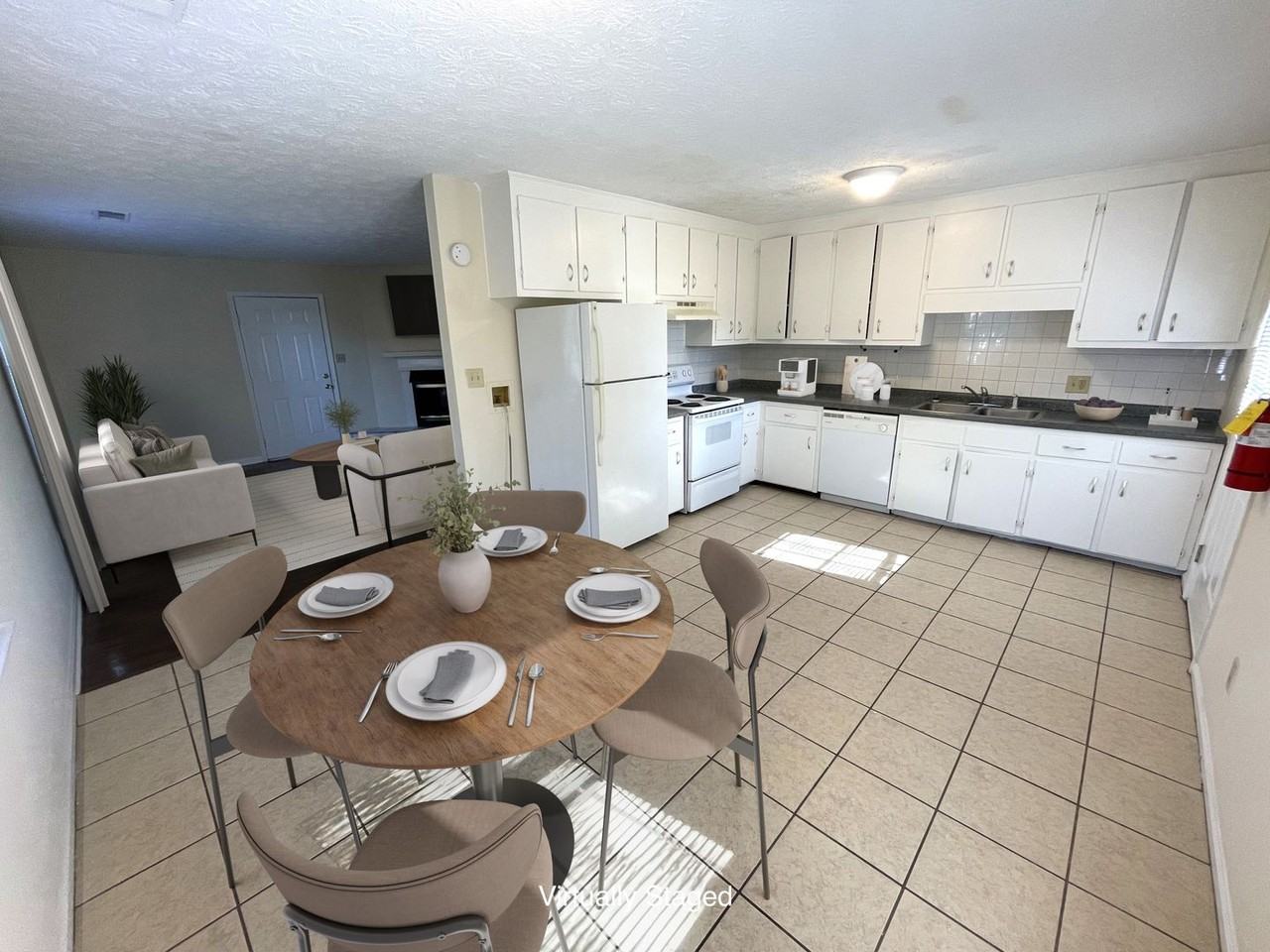 BARRINGTON DR - 135 - Photo 4 of 12