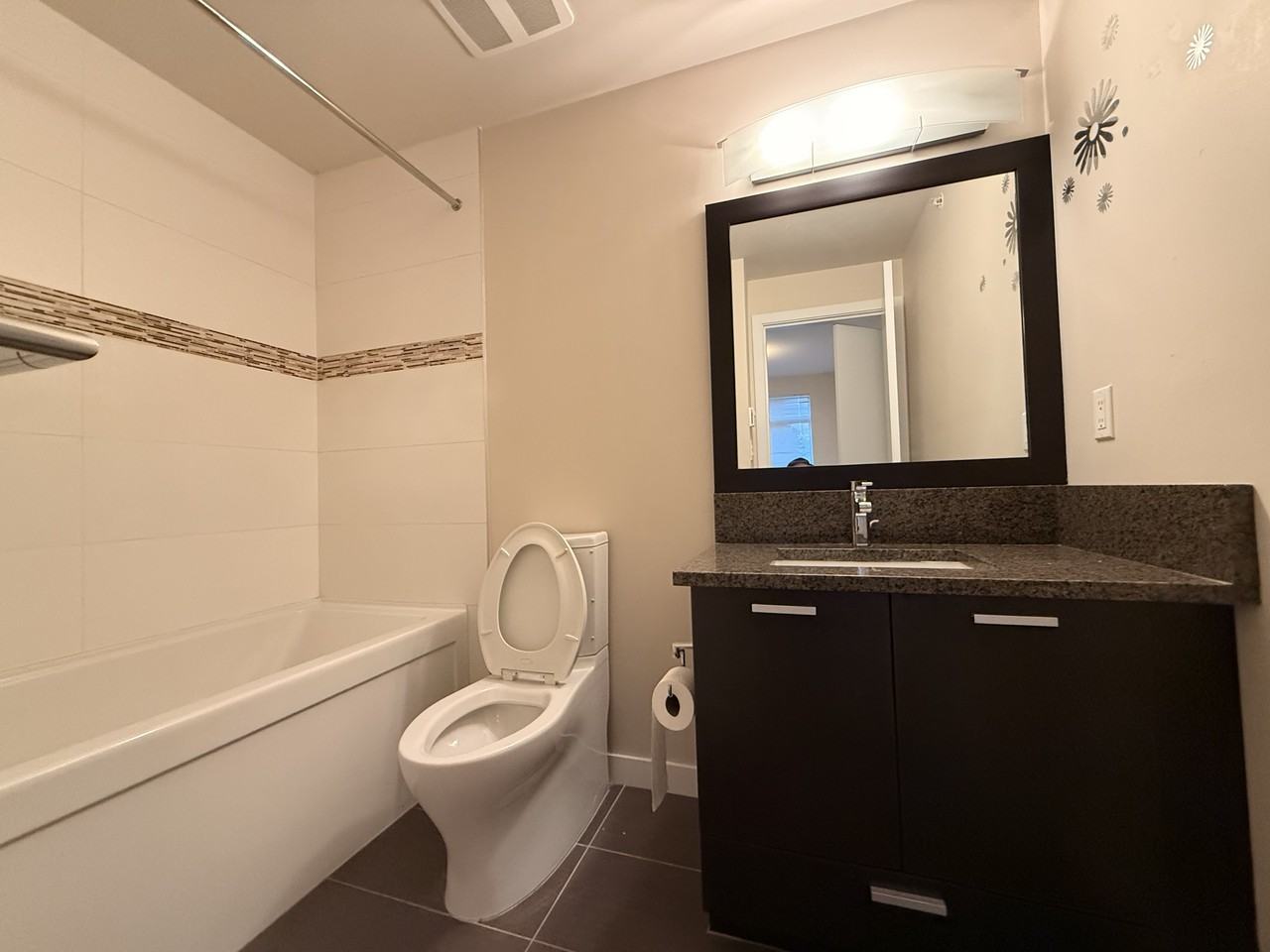 7511 120 Street - Photo 7 of 10