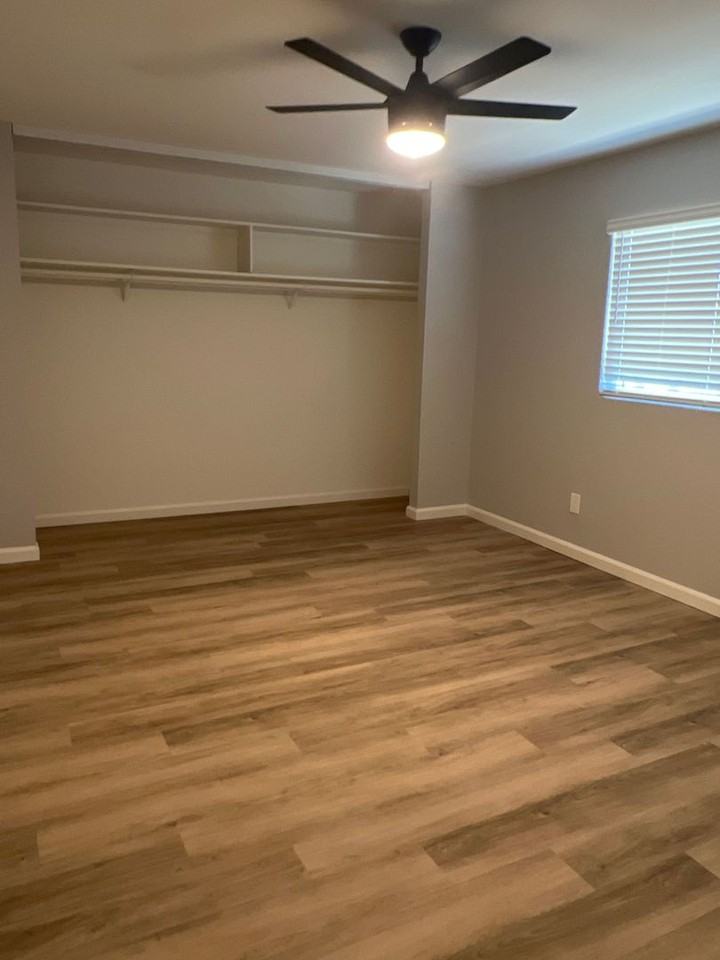 951 North Vulcan Avenue - Photo 6 of 19