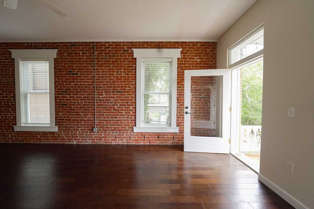 115 West 2nd Street - Photo 6 of 14