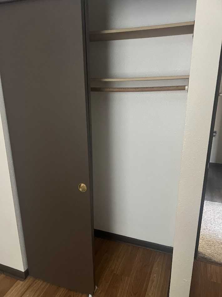 1617 Kenilworth Court - Photo 4 of 14