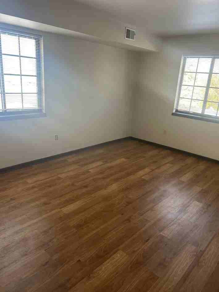 1617 Kenilworth Court - Photo 7 of 14