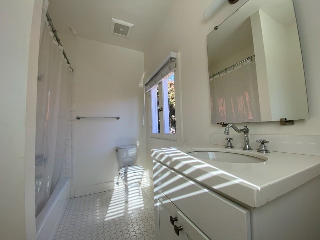 1416 Garden - Photo 2 of 10