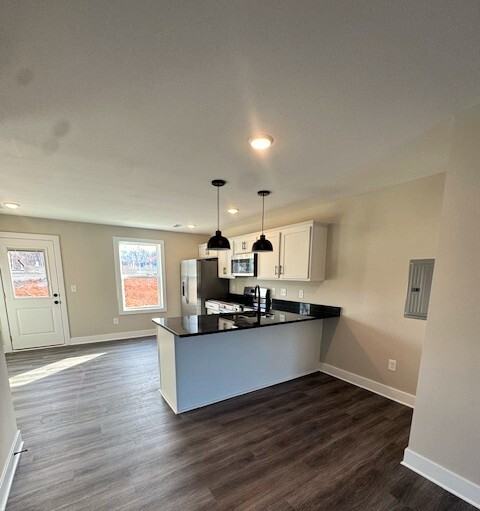 1003 Lafayette Rd. - Photo 3 of 23