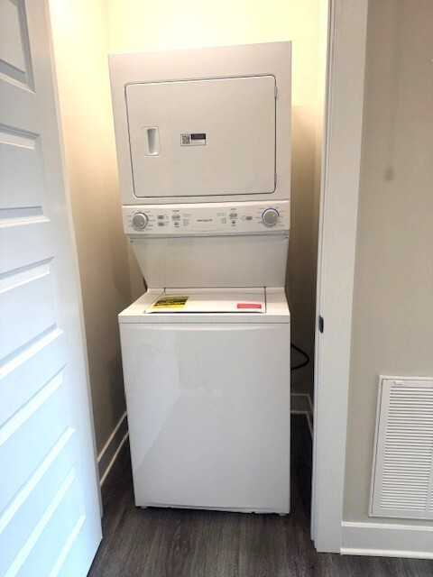 1003 Lafayette Rd. - Photo 7 of 23