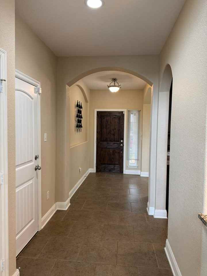 517 Whittmen Ave - Photo 3 of 37