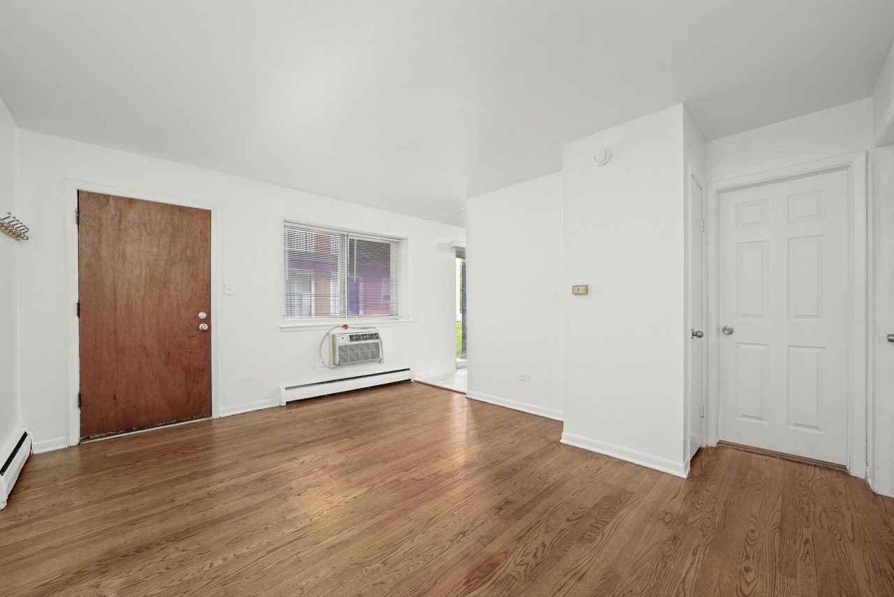 315 North Princeton Avenue - Photo 2 of 6