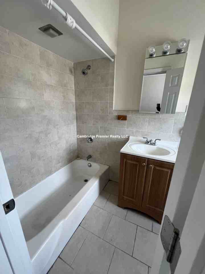 Temple St #2 - Photo 5 of 11