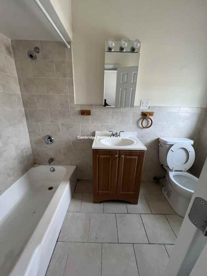 Temple St #2 - Photo 6 of 11