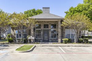 featured image of 3826 Easton Meadows Dr