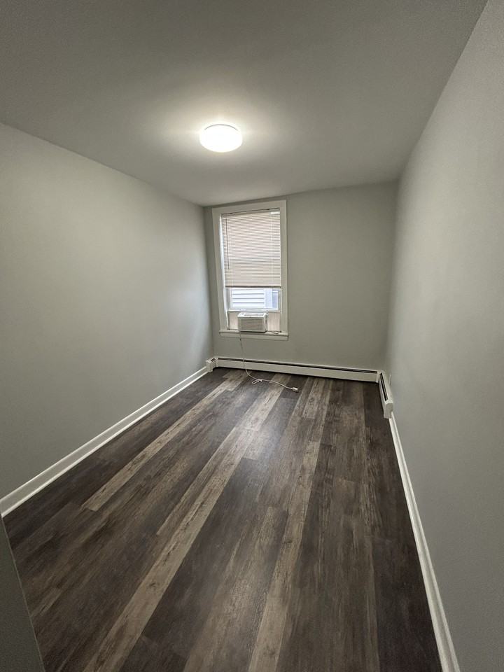 8-12 Exchange Street - Photo 3 of 7