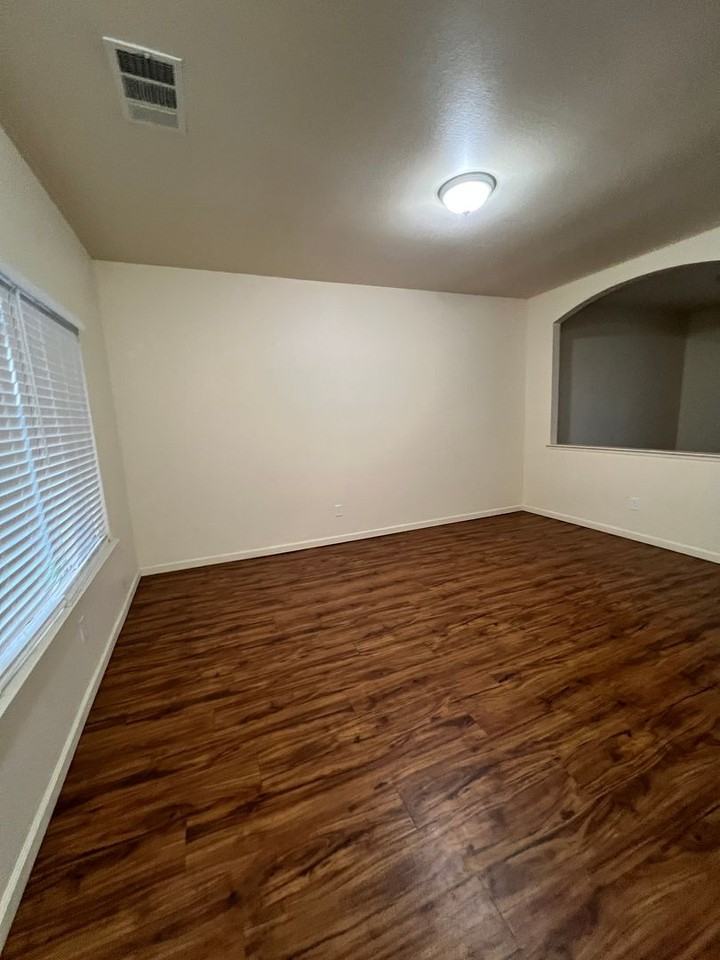 1920 Fern Dr - Photo 3 of 21