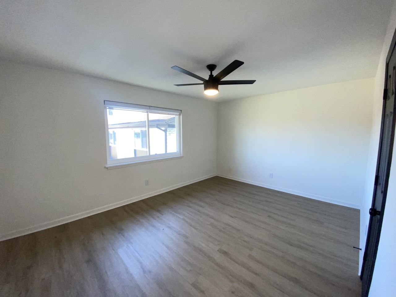 740 Mozley Drive Southeast - Photo 4 of 17