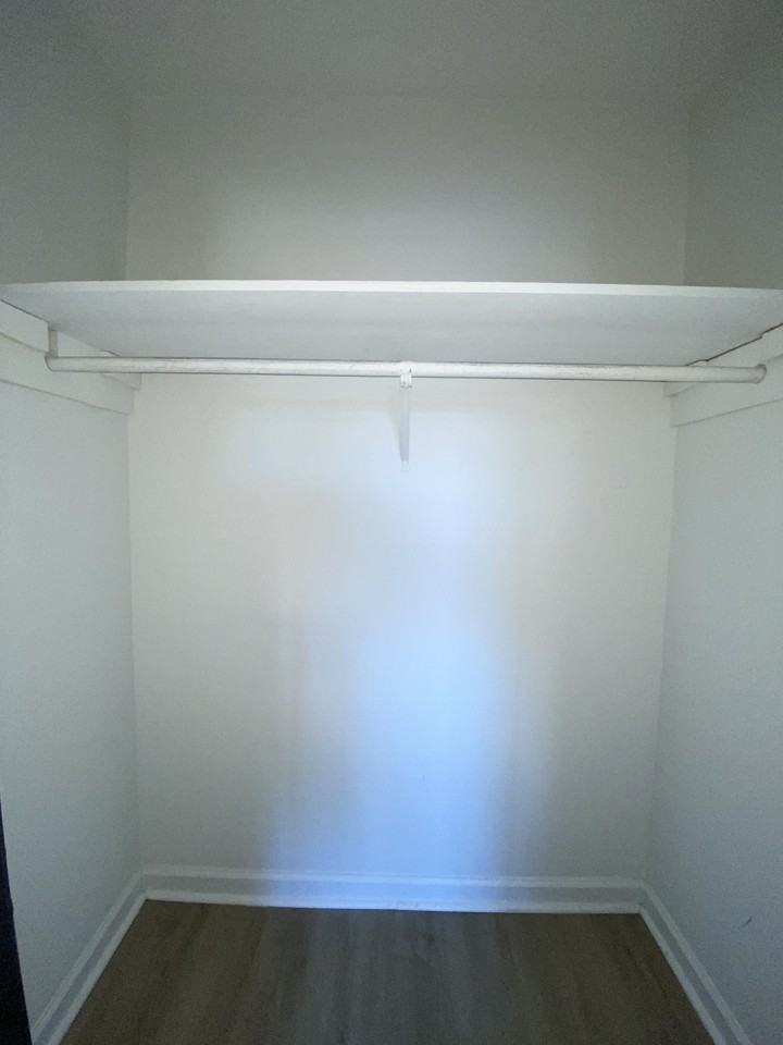 740 Mozley Drive Southeast - Photo 6 of 17