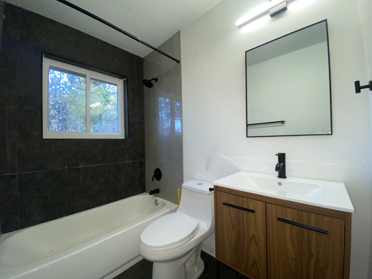 740 Mozley Drive Southeast - Photo 7 of 17