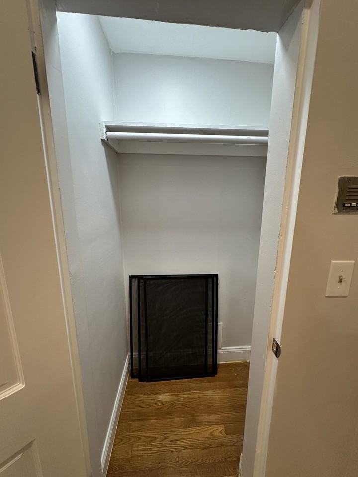 33 Gloucester St #3 - Photo 7 of 11