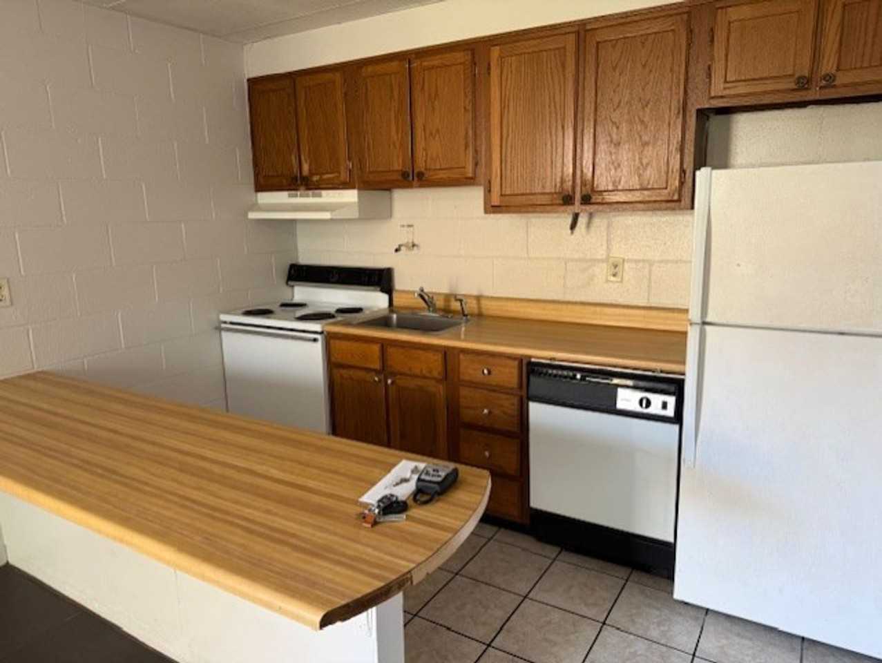 Terra Nova - Photo 2 of 12