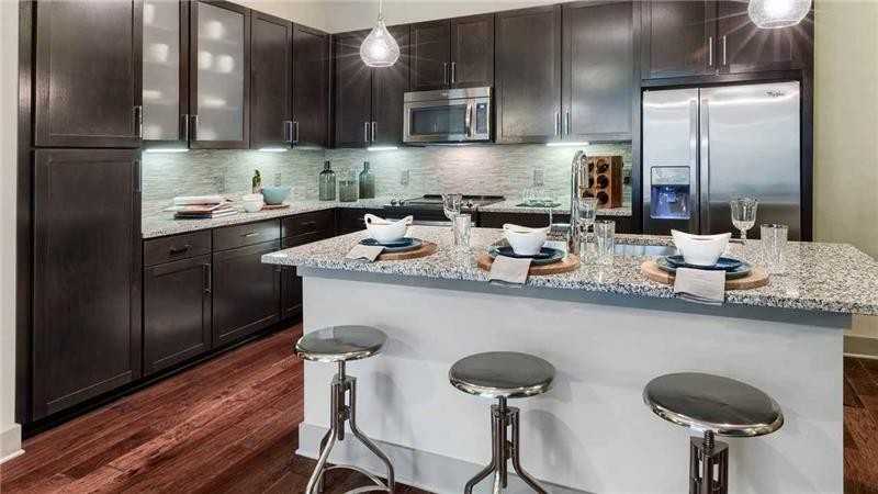 4208 Mckinney Ave - Photo 5 of 18