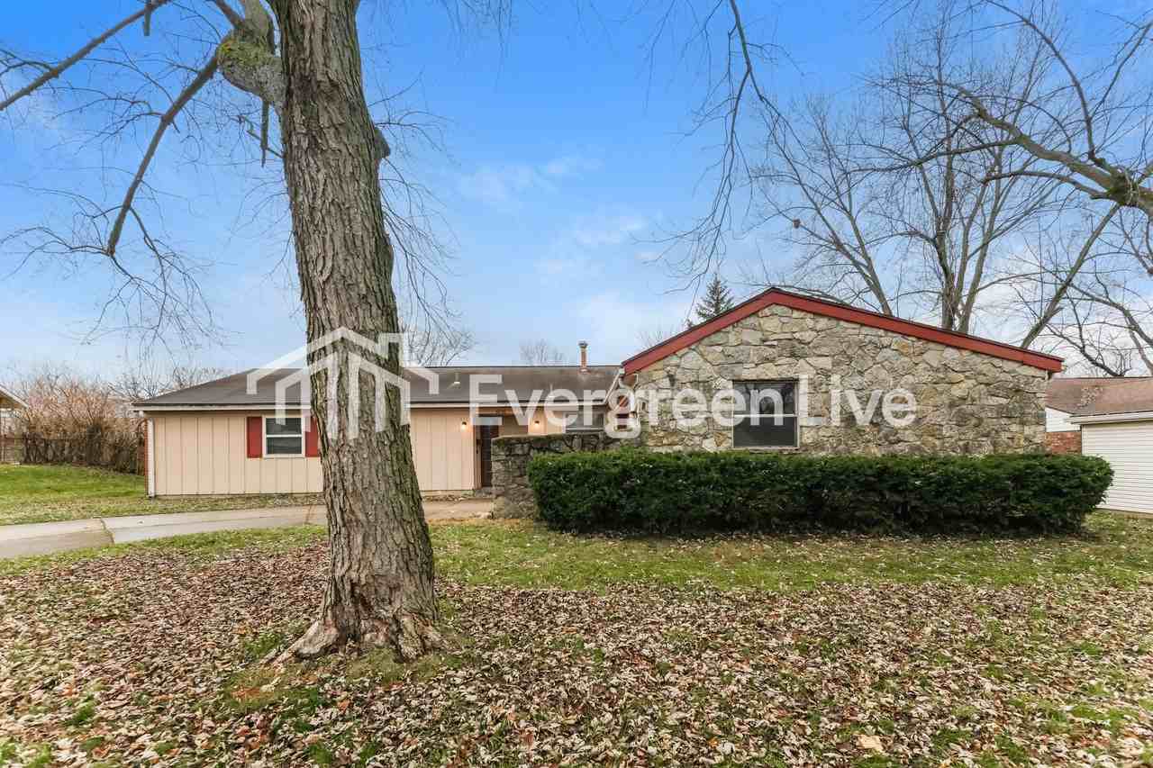 6536 Millhoff Dr - Photo 2 of 15