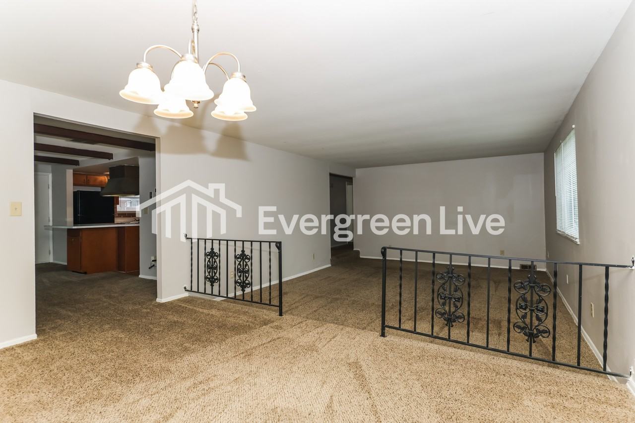 6536 Millhoff Dr - Photo 7 of 15