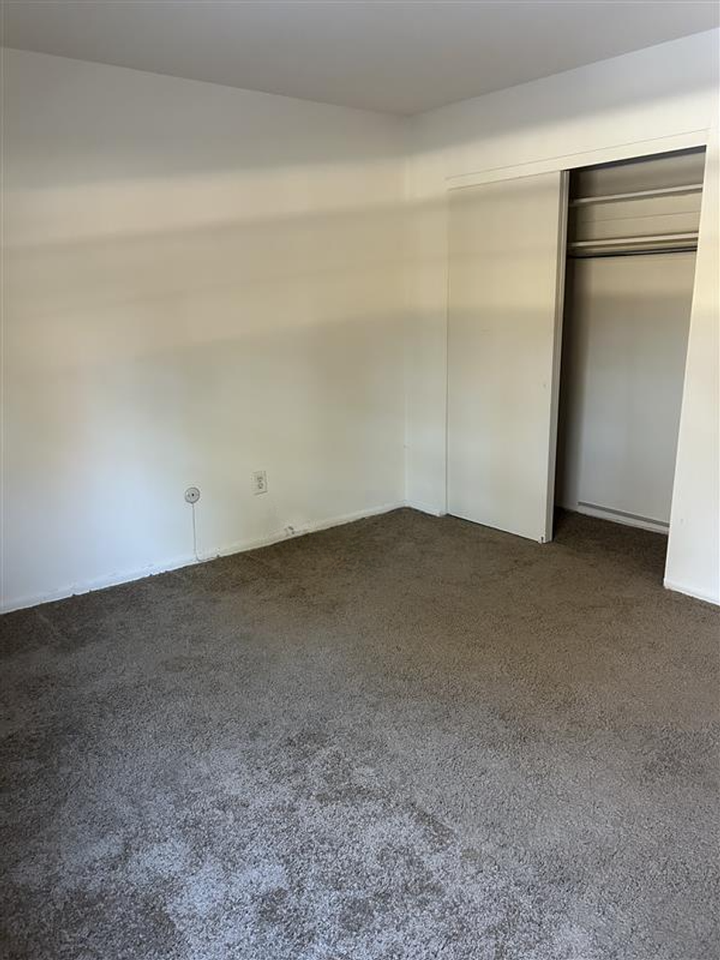 Willow Ridge Apartments - Photo 6 of 50