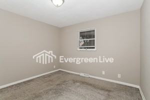 10941 Corona Rd - Photo 2 of 15