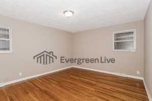 10941 Corona Rd - Photo 3 of 15